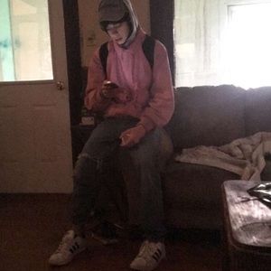 Meet your Posher, Harlos